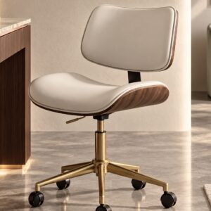 כיסא מעוצב מניקוריסטית / לקוחה - STYLE CHAIR - צבע סהרה