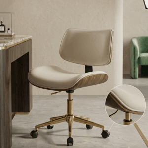 כיסא מעוצב מניקוריסטית / לקוחה - STYLE CHAIR